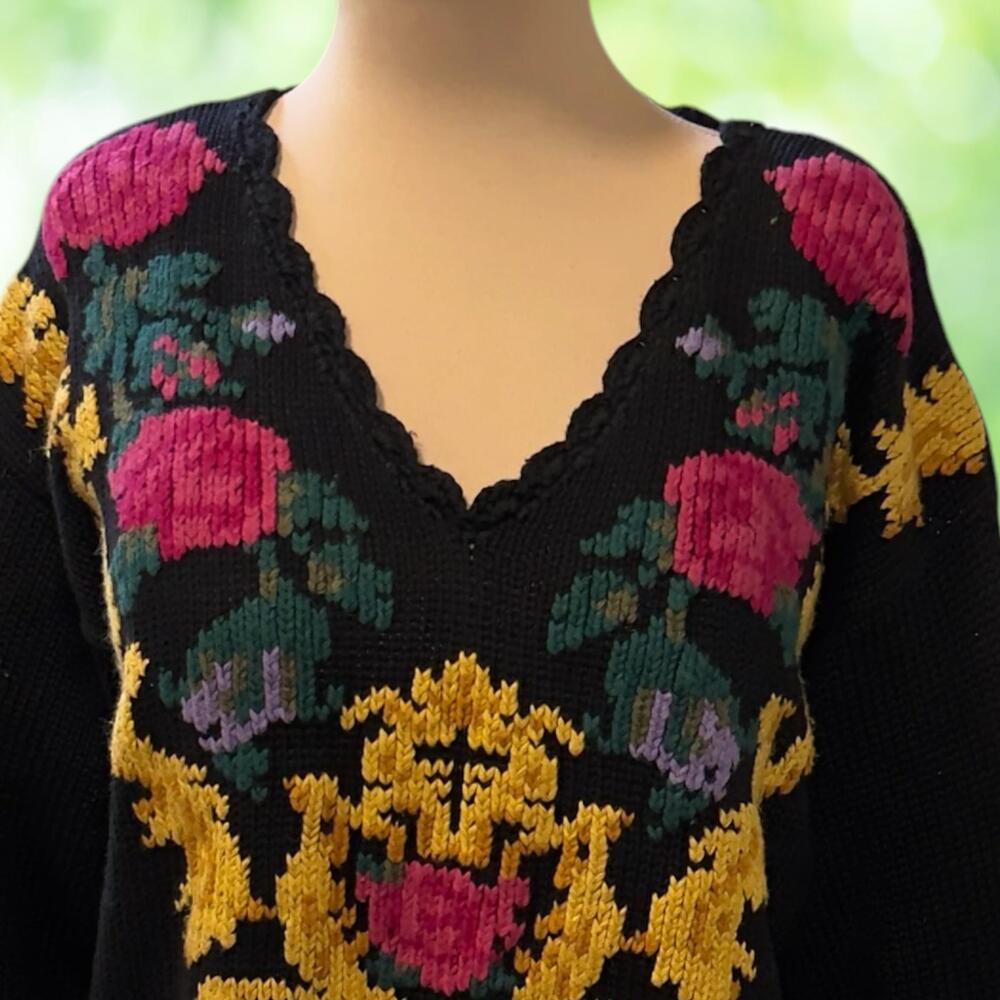 Vintage Statement Sweater Baroque Floral Scroll Intarsia Chunky Knit Black Sz M - Picture 2 of 10